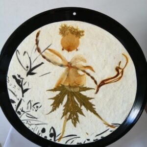 Disque décoré avec fleurs pressées (DE-1412)