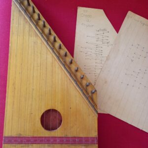 Cithare ancienne + partitions (JO-1689)