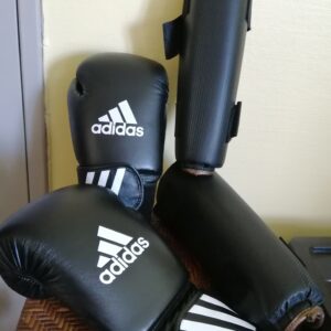 Ensemble gants de boxe et protège-tibias (SP-1756)