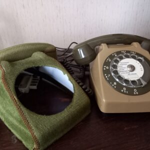 Téléphone modèle années 80 (DE-1814)